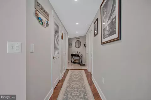 Entry Way - 5 Park Pl #506, Annapolis, MD 21401 photo 4 of 4