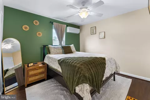 Bedroom - 7800 Appletree Rd, Pasadena, MD 21122 photo 1 of 5