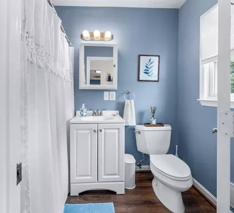 Bath - 7800 Appletree Rd, Pasadena, MD 21122 photo 1 of 1