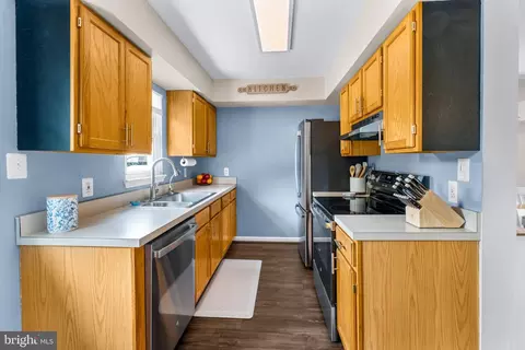 Kitchen - 7800 Appletree Rd, Pasadena, MD 21122 photo 2 of 3