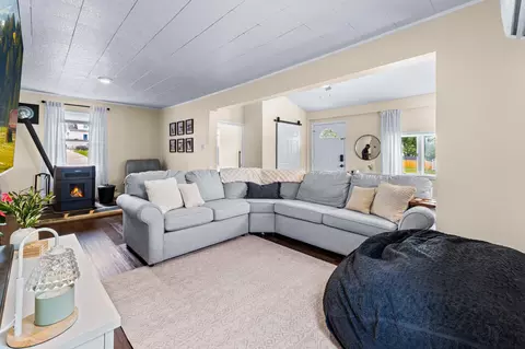 Living - 7800 Appletree Rd, Pasadena, MD 21122 photo 3 of 3