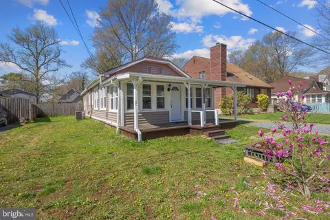 5612 Essex St, Churchton, MD 20733
