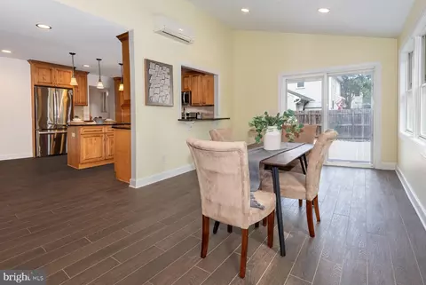 Dining - 1717 Jasper Ln, Crofton, MD 21114 photo 4 of 4