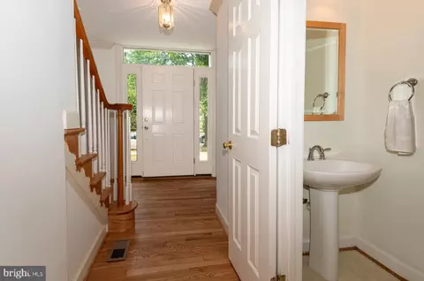 Entry Way - 1717 Jasper Ln, Crofton, MD 21114 photo 2 of 2