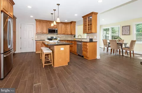 Kitchen - 1717 Jasper Ln, Crofton, MD 21114 photo 3 of 7