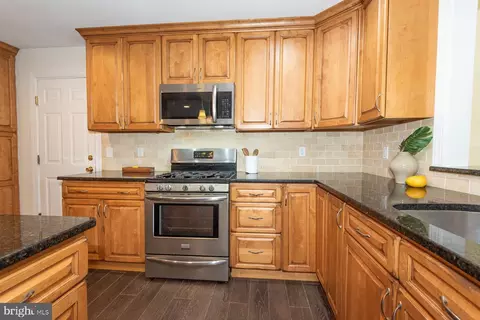 Kitchen - 1717 Jasper Ln, Crofton, MD 21114 photo 5 of 7
