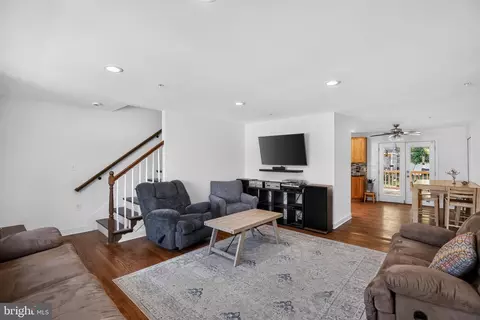 Entry Way - 237 Spring Gap Gap S, Laurel, MD 20724 photo 1 of 3
