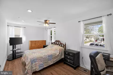 Bedroom - 237 Spring Gap Gap S, Laurel, MD 20724 photo 5 of 13