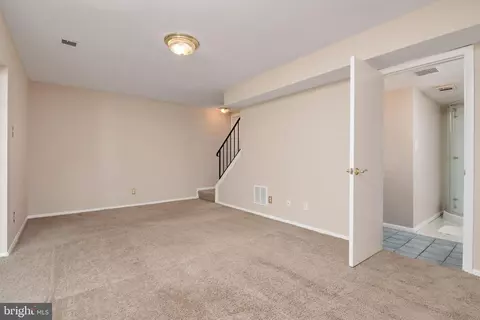 Living - 907 Spry Harbour, Pasadena, MD 21122 photo 4 of 4