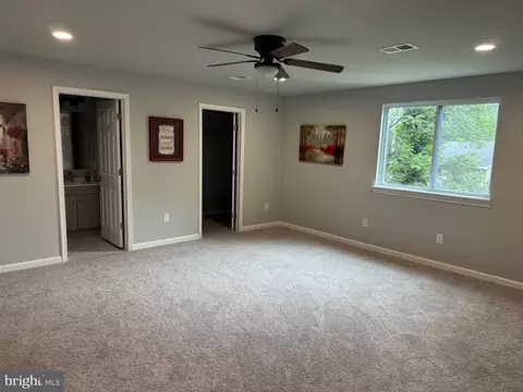 Entry Way - 706 203rd St, Pasadena, MD 21122 photo 1 of 1