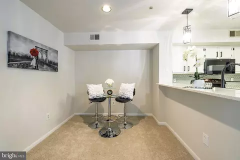 Dining - 30 I Sandstone Ct, Annapolis, MD 21403 photo 1 of 1