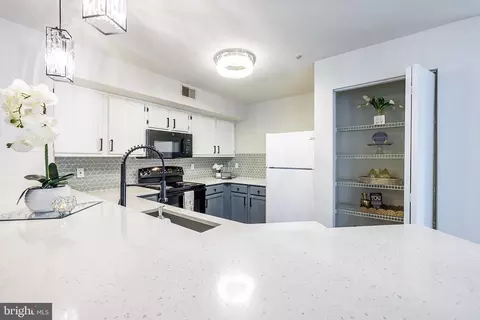 Kitchen - 30 I Sandstone Ct, Annapolis, MD 21403 photo 1 of 2