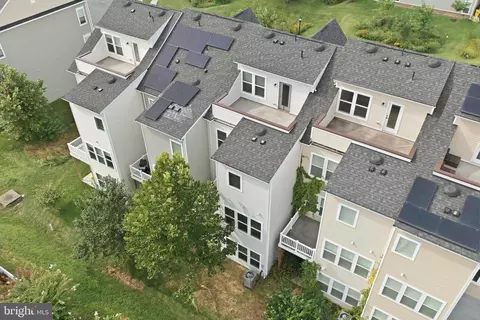 View/Area - 8279 Meadowood Dr, Hanover, MD 21076 photo 5 of 9