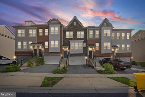 Exterior - 8279 Meadowood Dr, Hanover, MD 21076 photo 5 of 5