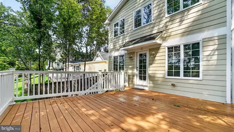 Exterior - 7732 W Shore Rd W, Pasadena, MD 21122 photo 3 of 9