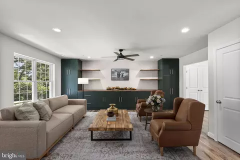 Living - 556 Sunset Knoll Rd, Pasadena, MD 21122 photo 7 of 7