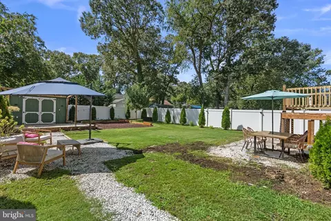 Exterior - 556 Sunset Knoll Rd, Pasadena, MD 21122 photo 5 of 8