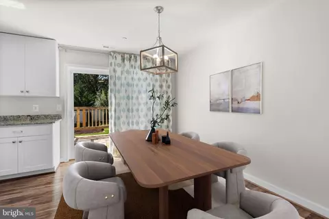 Dining - 556 Sunset Knoll Rd, Pasadena, MD 21122 photo 1 of 1