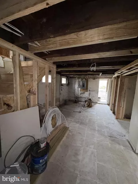 Entry Way - 14 3rd Ave, Baltimore, MD 21225 photo 1 of 6