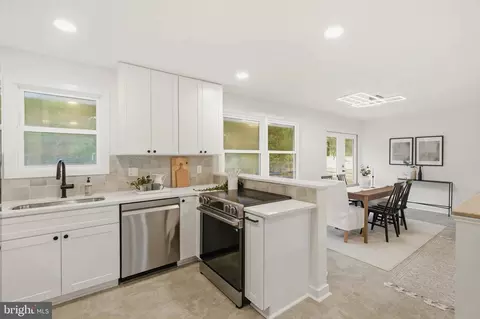 Kitchen - 109 Sunset Dr, Annapolis, MD 21403 photo 1 of 3