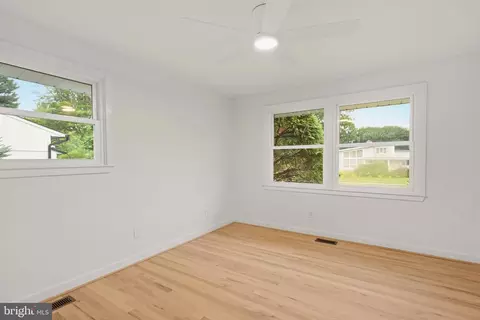 Bedroom - 109 Sunset Dr, Annapolis, MD 21403 photo 3 of 7