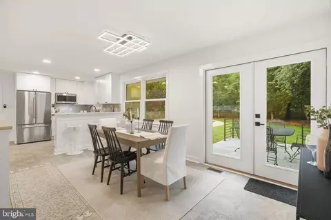 Dining - 109 Sunset Dr, Annapolis, MD 21403 photo 1 of 2