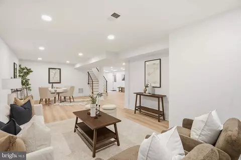 Living - 109 Sunset Dr, Annapolis, MD 21403 photo 5 of 5