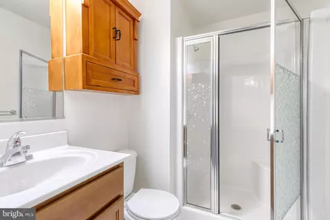 Bath - 901 8th St, Pasadena, MD 21122 photo 1 of 2