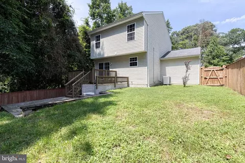 Exterior - 901 8th St, Pasadena, MD 21122 photo 5 of 5