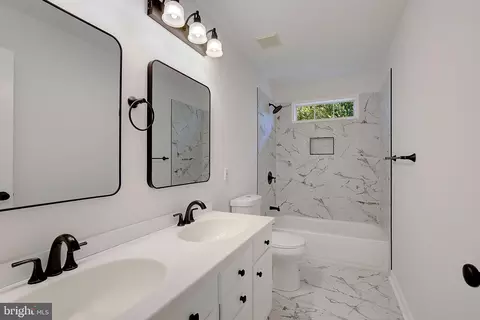 Bath - 1825 Johnson Rd, Annapolis, MD 21409 photo 3 of 4