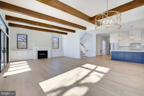 Living - 3622 Edgemont St, Edgewater, MD 21037 photo 1 of 3