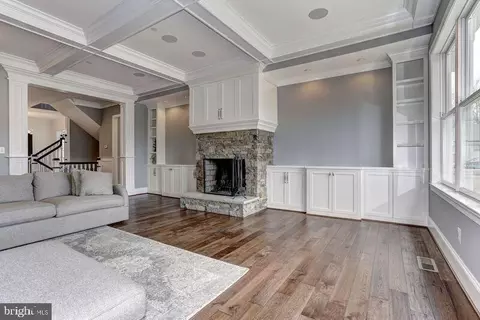 Living - 3622 Edgemont St, Edgewater, MD 21037 photo 3 of 3