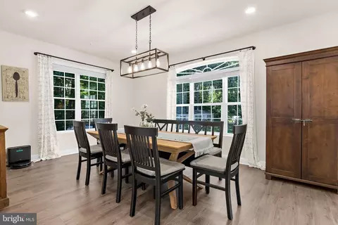 Dining - 2907 Bluebells Ct, Gambrills, MD 21054 photo 2 of 6
