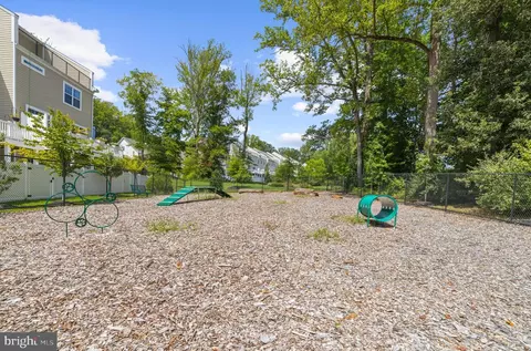 Exterior - 2907 Bluebells Ct, Gambrills, MD 21054 photo 12 of 15