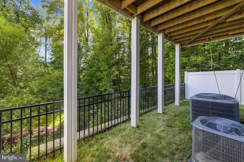 Exterior - 2907 Bluebells Ct, Gambrills, MD 21054 photo 7 of 15