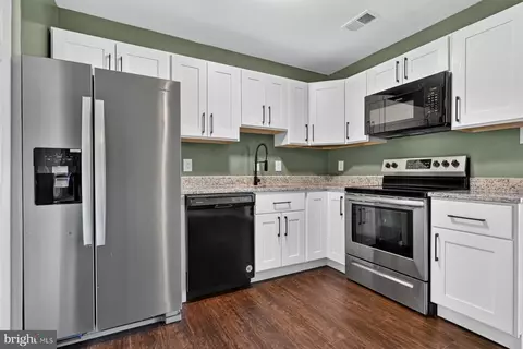 Kitchen - 74 Heritage Ct, Annapolis, MD 21401 photo 1 of 1