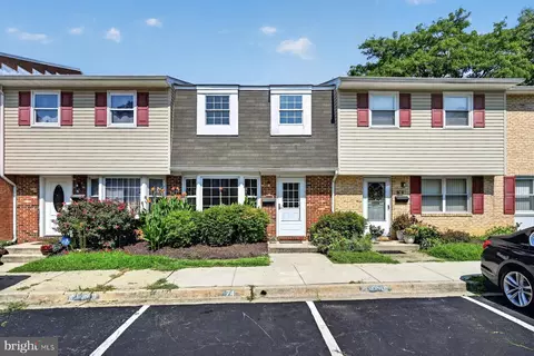 Exterior - 74 Heritage Ct, Annapolis, MD 21401 photo 2 of 7