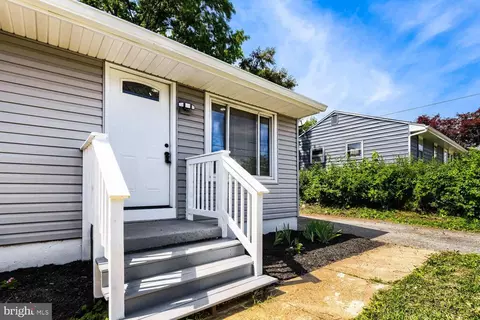 Exterior - 105 Rosecrest Dr, Annapolis, MD 21403 photo 2 of 6