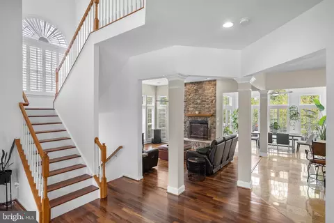 Entry Way - 206 Bowen Ct, Annapolis, MD 21401 photo 3 of 5