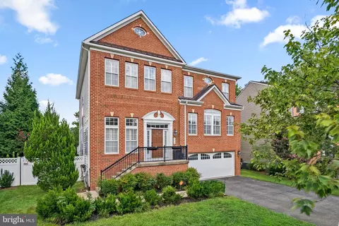 Exterior - 206 Bowen Ct, Annapolis, MD 21401 photo 3 of 5