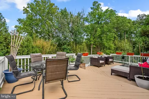 Exterior - 206 Bowen Ct, Annapolis, MD 21401 photo 5 of 5