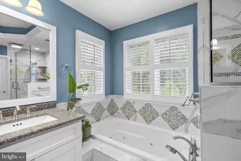 Bath - 206 Bowen Ct, Annapolis, MD 21401 photo 3 of 5