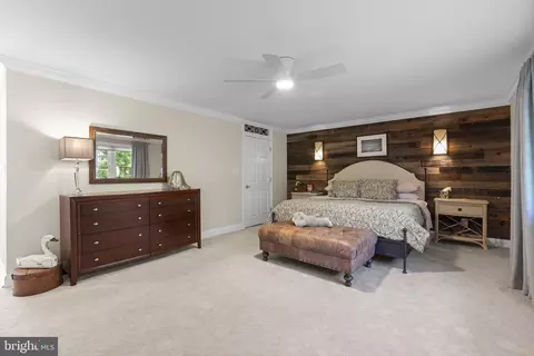 Bedroom - 384 Eagle Hill Rd, Pasadena, MD 21122 photo 2 of 6