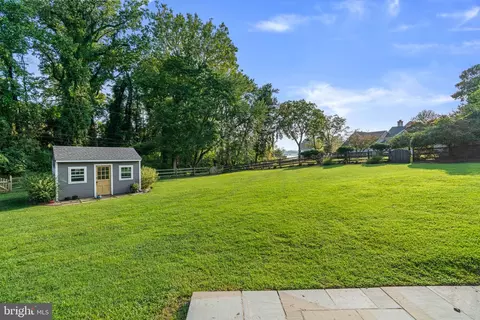 Exterior - 384 Eagle Hill Rd, Pasadena, MD 21122 photo 6 of 15