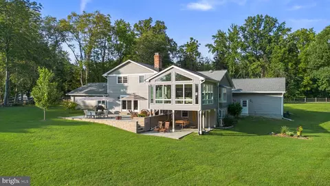 Exterior - 384 Eagle Hill Rd, Pasadena, MD 21122 photo 9 of 15