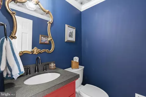 Bath - 384 Eagle Hill Rd, Pasadena, MD 21122 photo 1 of 6