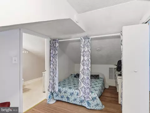 Bedroom - 285 Cove Rd, Pasadena, MD 21122 photo 1 of 6