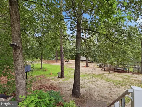 Exterior - 285 Cove Rd, Pasadena, MD 21122 photo 12 of 21