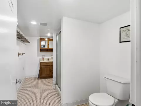 Bath - 285 Cove Rd, Pasadena, MD 21122 photo 1 of 1