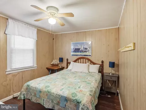 Bedroom - 285 Cove Rd, Pasadena, MD 21122 photo 3 of 6